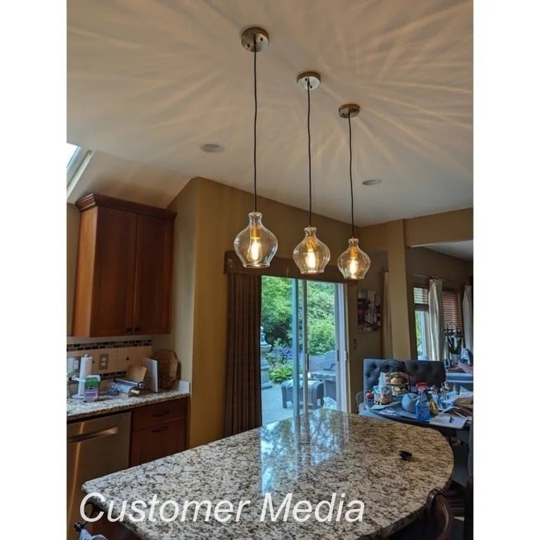 Coria Mid-century Modern Brass Pendant Light 1-Light Chic Dimmable Kitchen Island Lamp Fluted Glass Dining Room