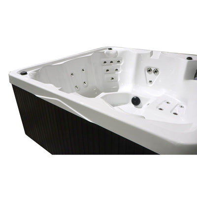 Home and Garden Spas- 6 Person 29 Jet Spa with Lounger.