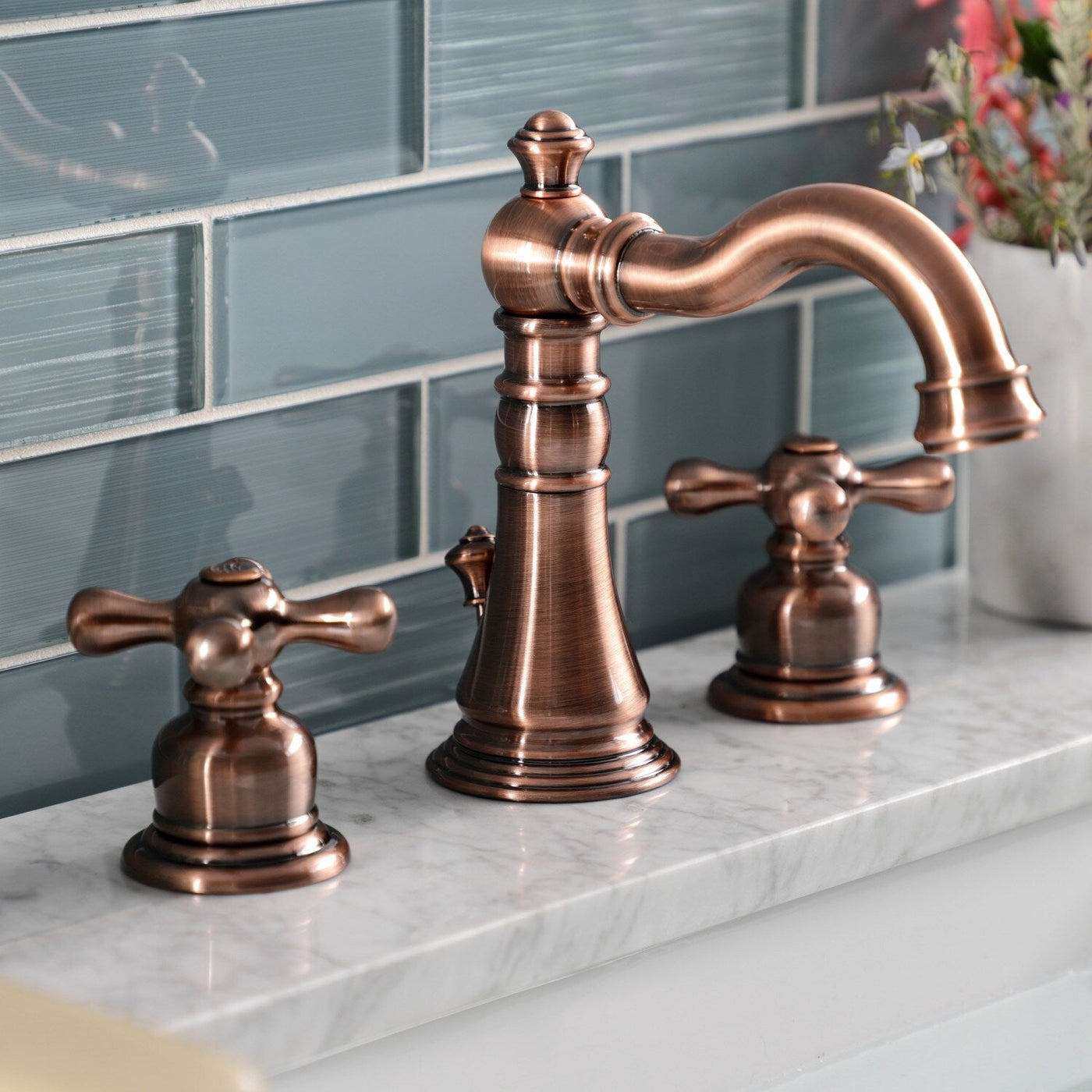 American Classic 8 in. Widespread Bathroom Faucet