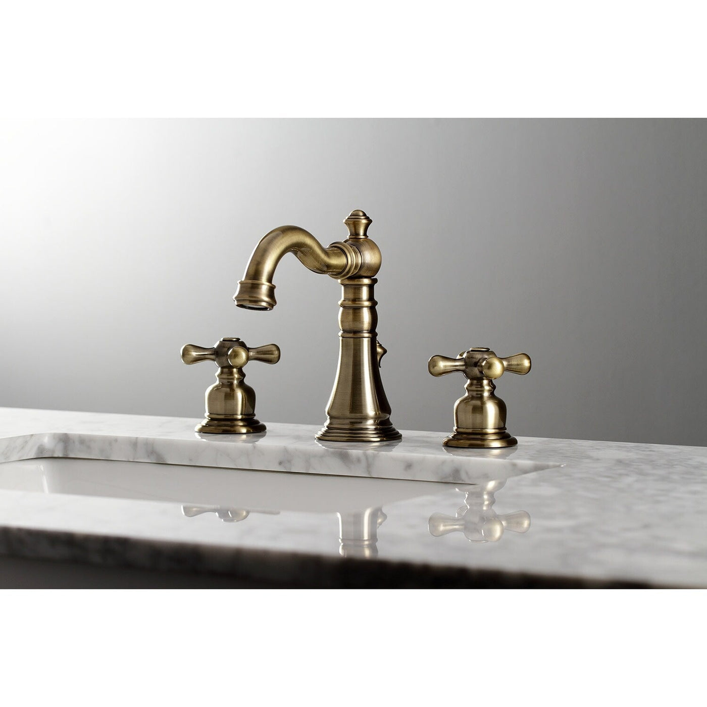 American Classic 8 in. Widespread Bathroom Faucet
