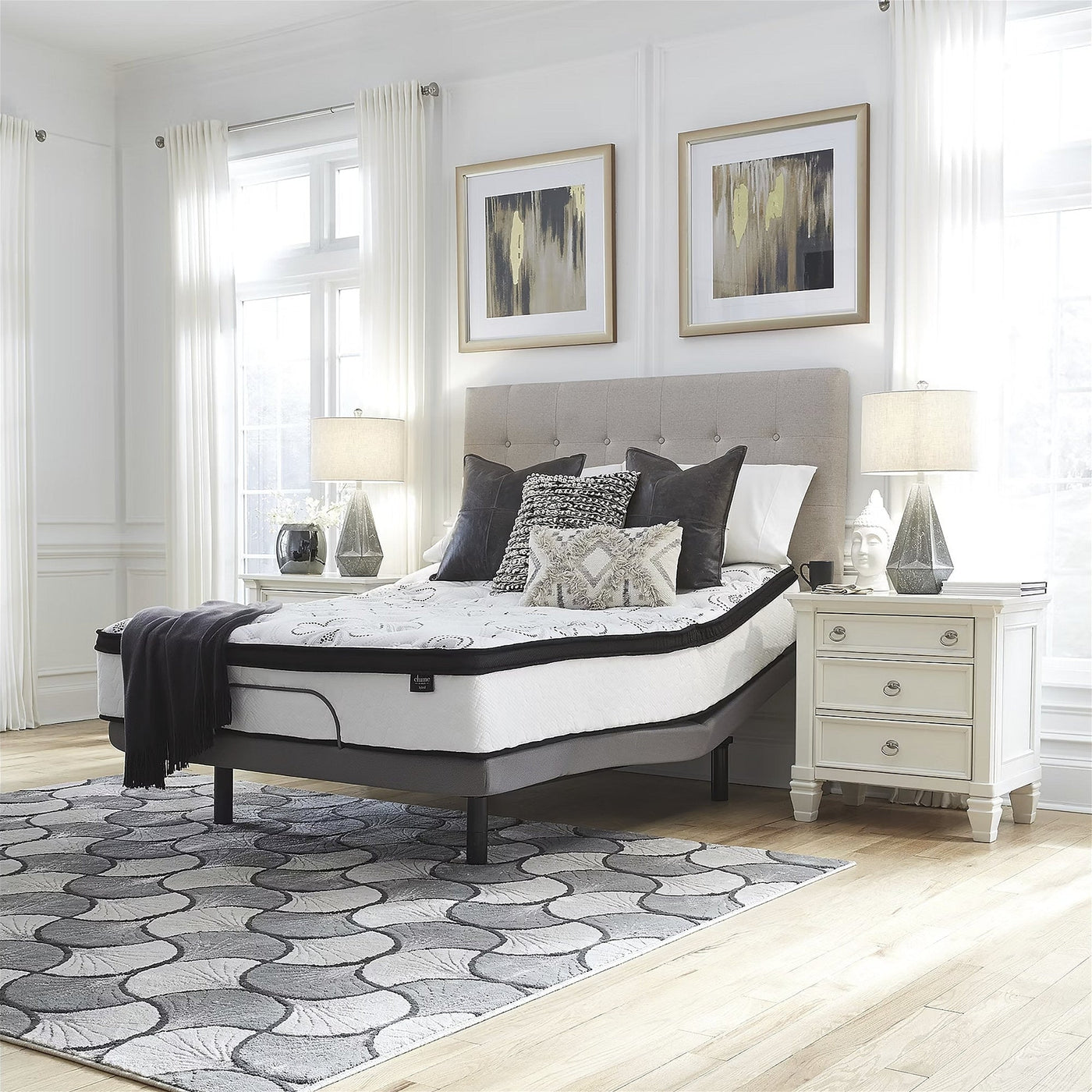 Signature Design by Ashley Chime 12-inch Hybrid Mattress in a Box